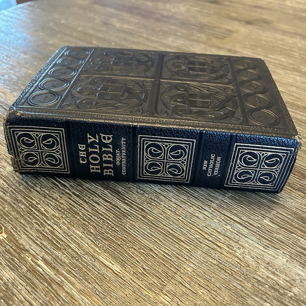 1954 P.J. Kenedy Catholic Bible Douay Confraternity Genuine Leather Illustrated